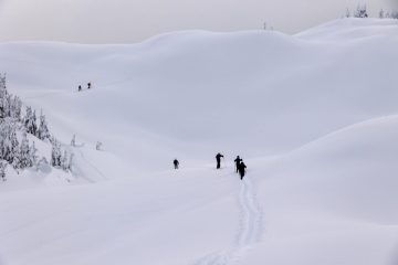 Back country skiers on Gin Peak